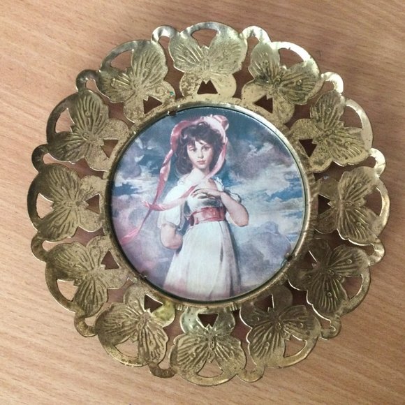 4 Vintage brass butterfly frames & vtg prints blue boy red boy pinky, girl w dog - Picture 3 of 9